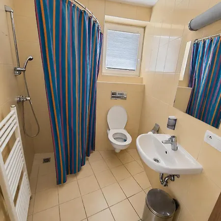 Ubytovacie Zariadenie Family Hotel *